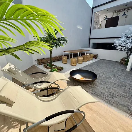 Unetti Oasis Terraza Zen *