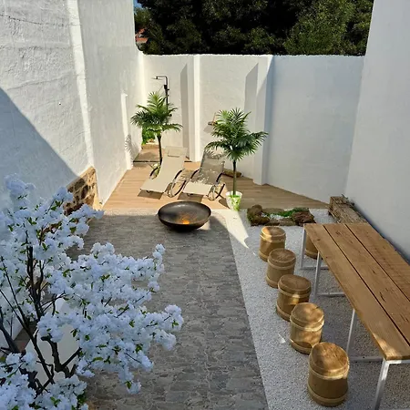 Unetti Oasis Terraza Zen *